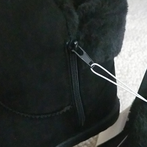 1 🍇 New Black Boots - Picture 2 of 6